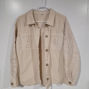 Maurices Women's Cream Button-Up Eyelet Twill Jacket. Size Small